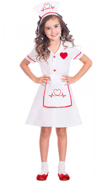 Pielęgniarka w kostiumie serca