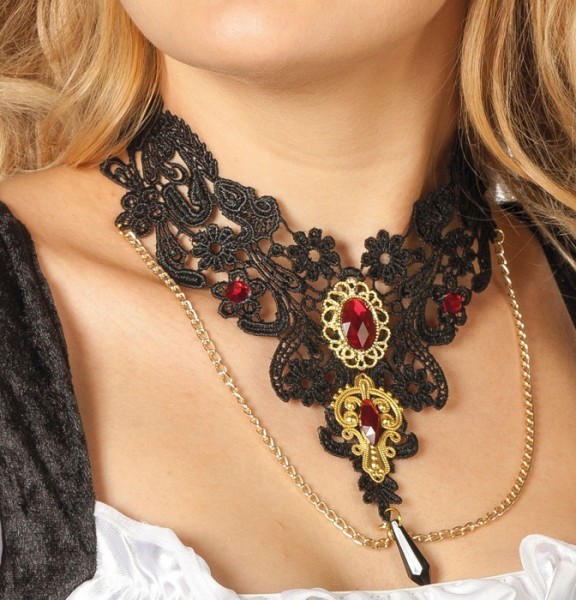 Collana in pizzo Gothica con gemme