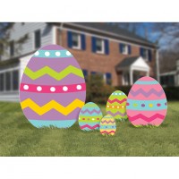 5 exhibiciones coloridas del césped de los huevos de Pascua