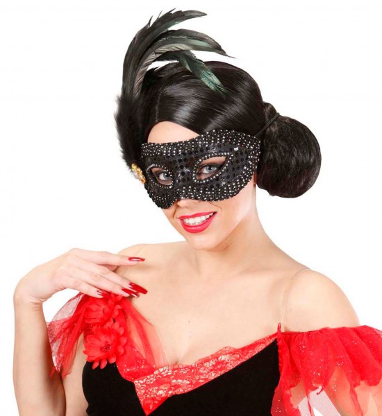 Decorated nera eye mask with feathers 2