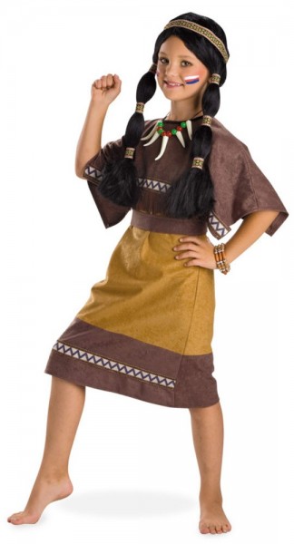 La rugiada estiva della piccola donna indiana scherza il costume