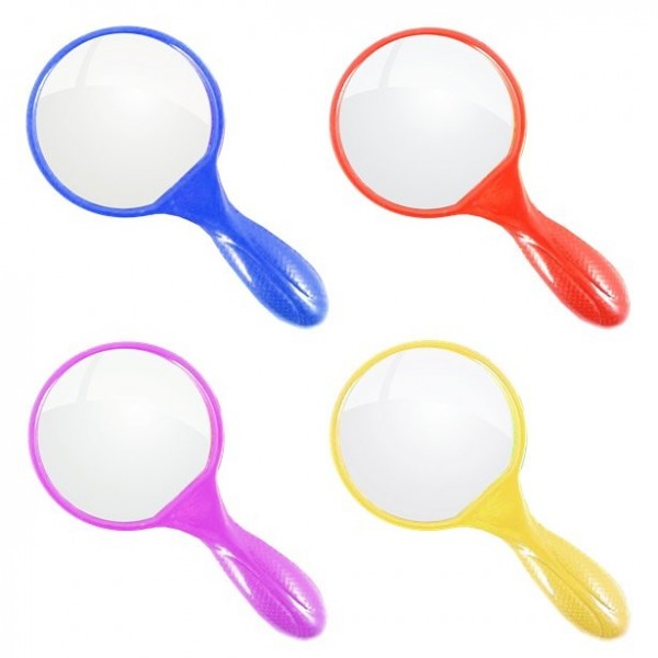 1 toy magnifying glass giveaway