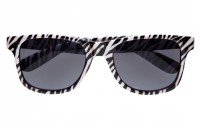 Widok: Stylowe okulary przeciwsłoneczne zebra