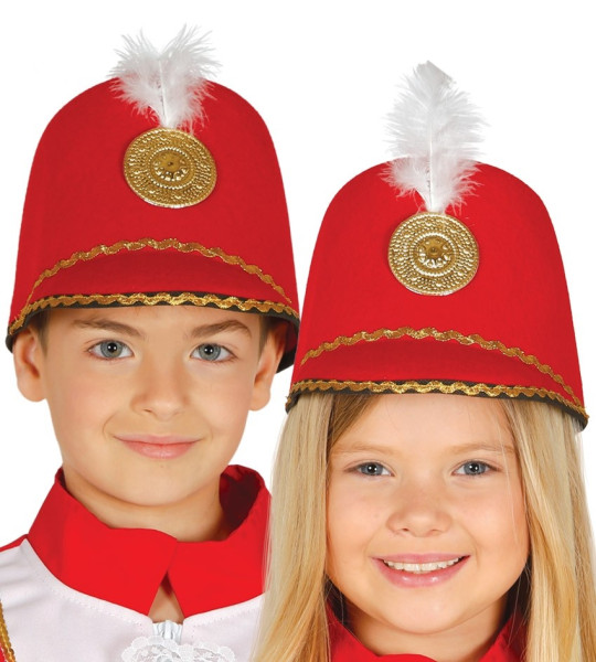 Czerwona czapka z mażoretek dla dzieci