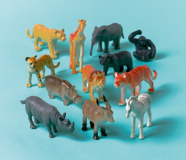 12 figurek zwierząt z imprezy w dżungli