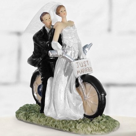 Figurine gâteau couple nuptial sur moto 11cm