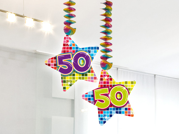 2 kleurrijke hangers 50e verjaardag