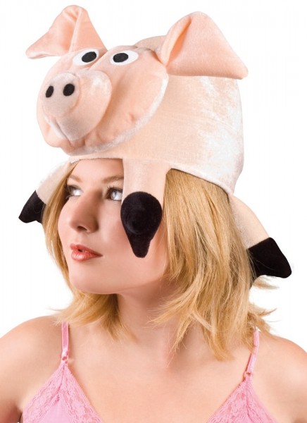 Pink piglet hat with paws