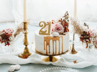 Bougie gâteau anniversaire brillante numéro 21 7,5 cm