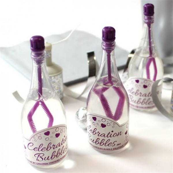 24 Mini Sektflaschen Seifenblasen 9cm violett