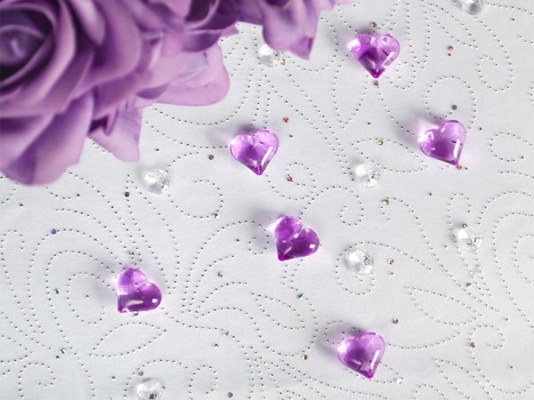 30 coeurs à saupoudrer de cristal lilas