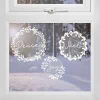 Country house Christmas wreath window decoration