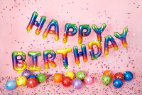 Vorschau: Happy Birthday Schriftzug Regenbogenfarben