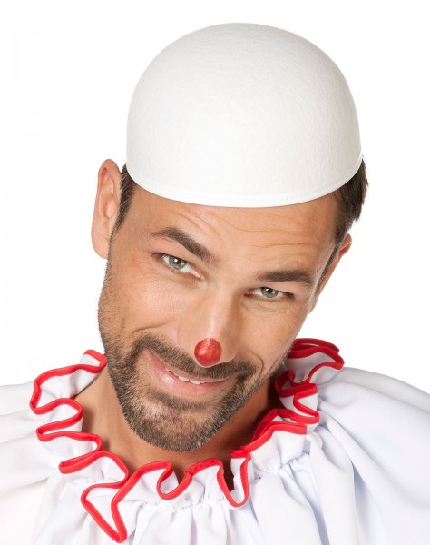 White clown cap