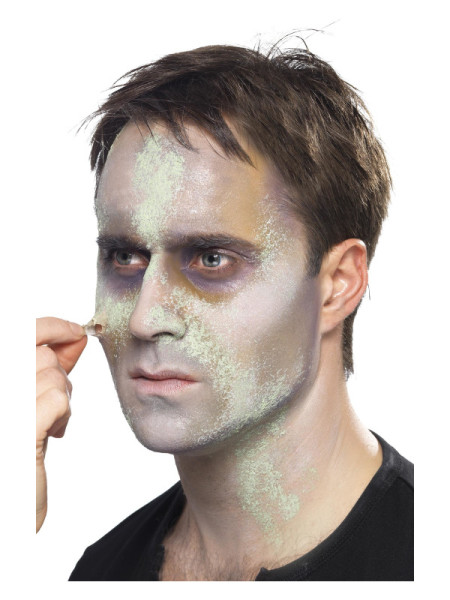 Latex Zombie Make-up 6