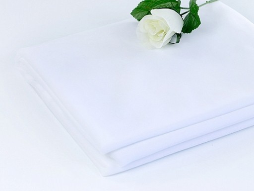 Elegant white tablecloth 16x7m