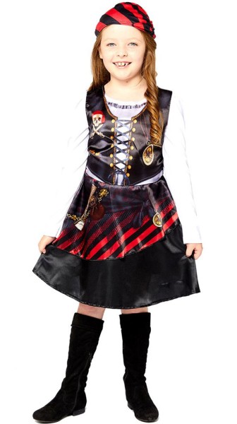 Disfraz de niña pirata reciclada