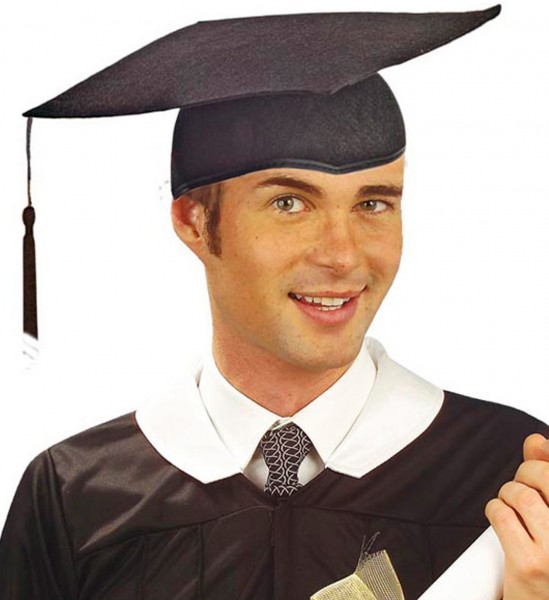 Sombrero de académico graduado universitario