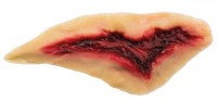 Widok: Nakładanie lateksu na duże krwawe rany