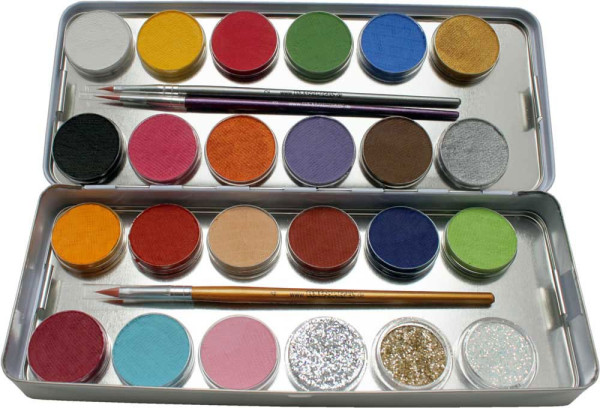 24 farver udgør sæt med glitter