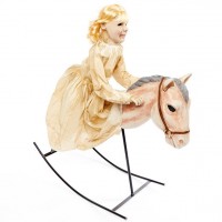 Cavallo a dondolo animato con bambola 102cm