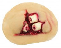 Widok: Krwawa aplikacja lateksowa z złamaną kością