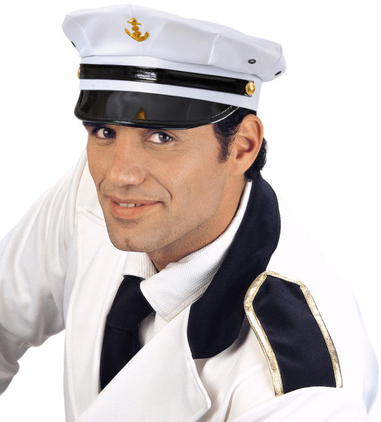 Kapelusz kapitana statku marynarki wojennej