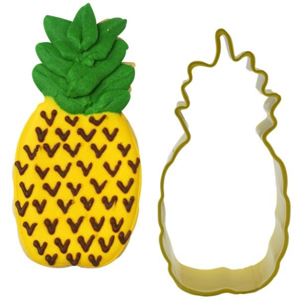 Yellow pineapple cookie cutter 7.5cm