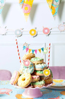 Aperçu: Ensemble de décoration de gâteau aux beignets heureux