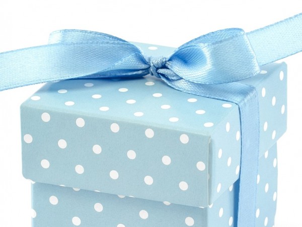 10 gift boxes dotted 2