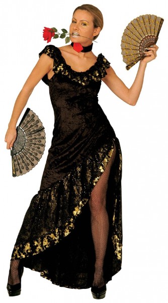 Flamenco dancer Elena costume