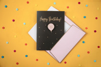 Oversigt: 30 års fødselsdagskort med aftagelig nål