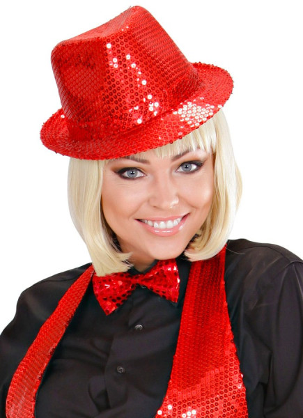 Czerwony cekinowy kapelusz typu fedora