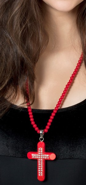 Collana di perle rosse con pendente a croce