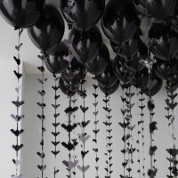 Aperçu: Kit de plafond Ballon-Ballons noirs avec des queues en forme de chauve-souris