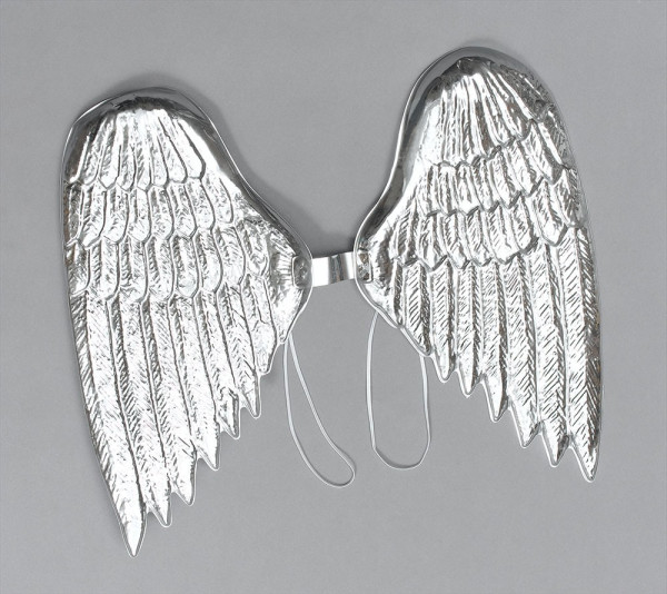 Eleganckie srebrne skrzydła anioła