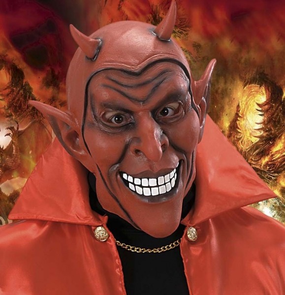Laughing devil mask 2