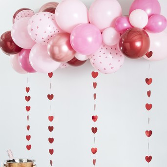 Balloon garland Valentine's Day