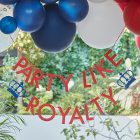 Preview: Party like Royalty Garland 2m
