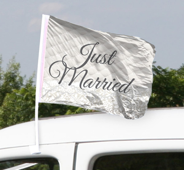 2 banderas para autos Just Married crema