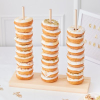 Voorvertoning: Bruiloft in gouden donutstapelaar 38 x 37cm