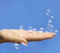 Vorschau: 1 touchable Bubbles Mini Seifenblasen Herz 3ml