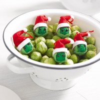 3 Brussels sprouts Christmas hangers 7 x 4cm