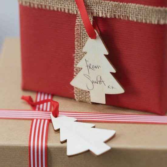 6 étiquettes cadeaux vintage en bois de Noël