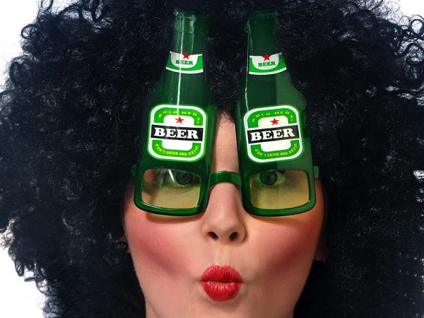 Zielone okulary na imprezę PIWO