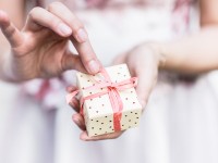 Vorschau: 10 Cheerful Birthday Geschenkboxen creme