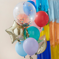 Bouquet de ballons étoiles de fête colorées