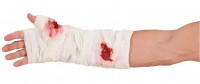 Widok: Krwawy bandaż na ramię
