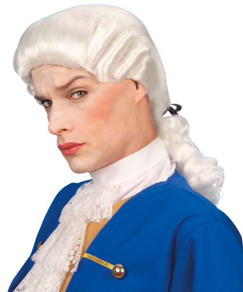 Noble baroque wig 3