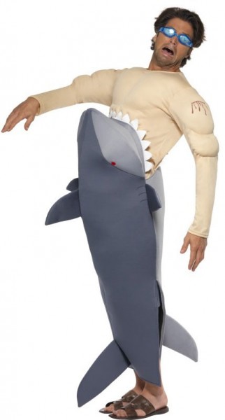 Haj angriber mænds kostume
